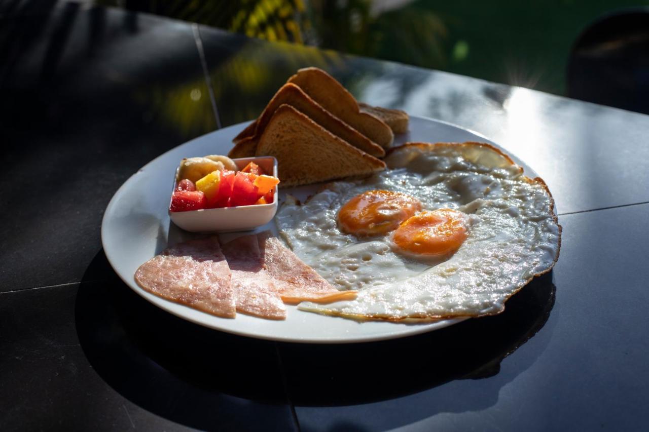 Roxy'S Bed & Breakfast Boca Chica Esterno foto